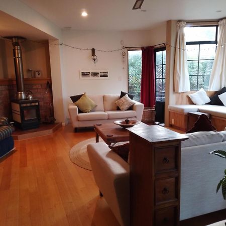 Bed and Breakfast Birds Eyes Te Awanga Exterior foto